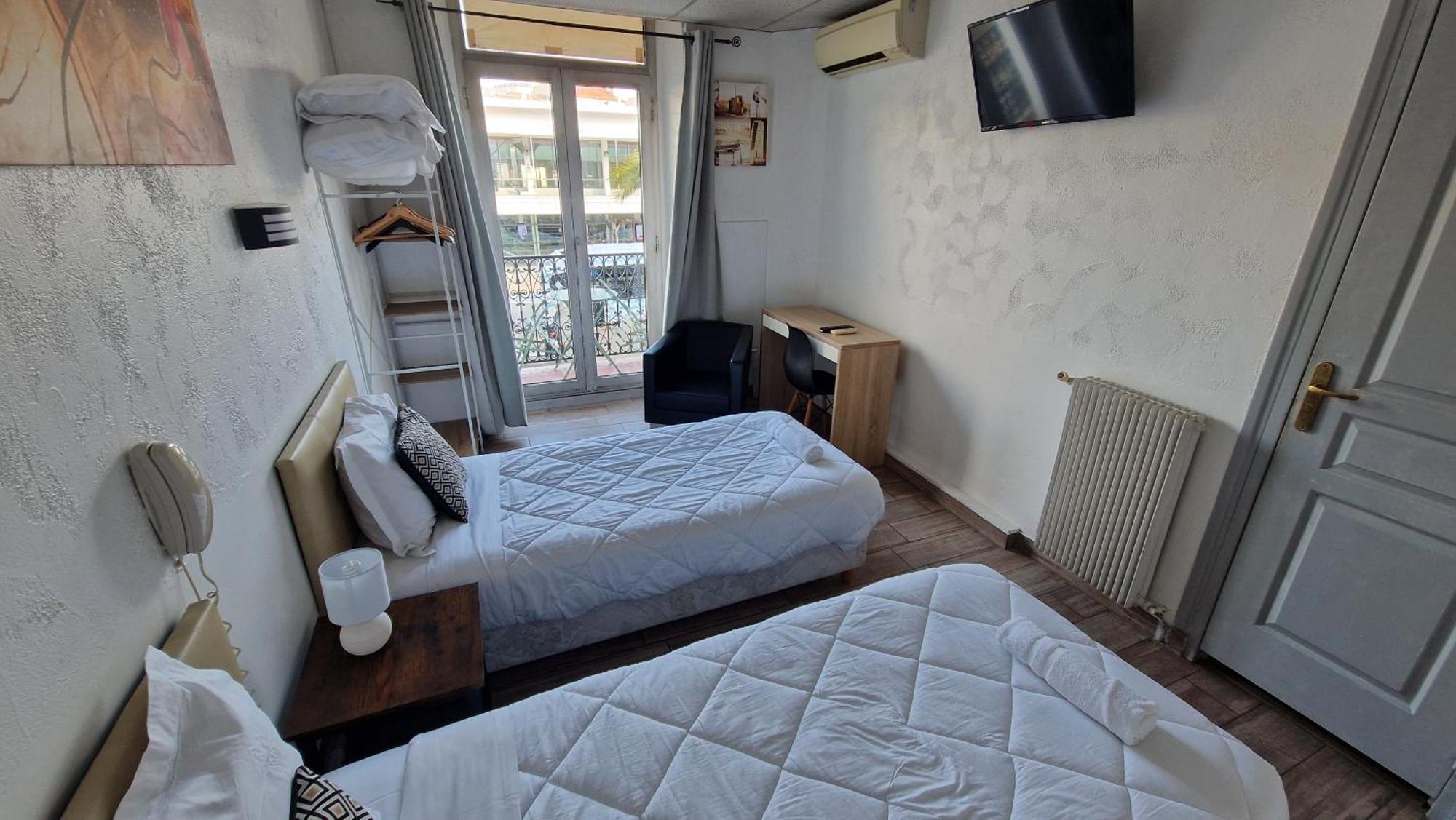 Comfort Twin Room
