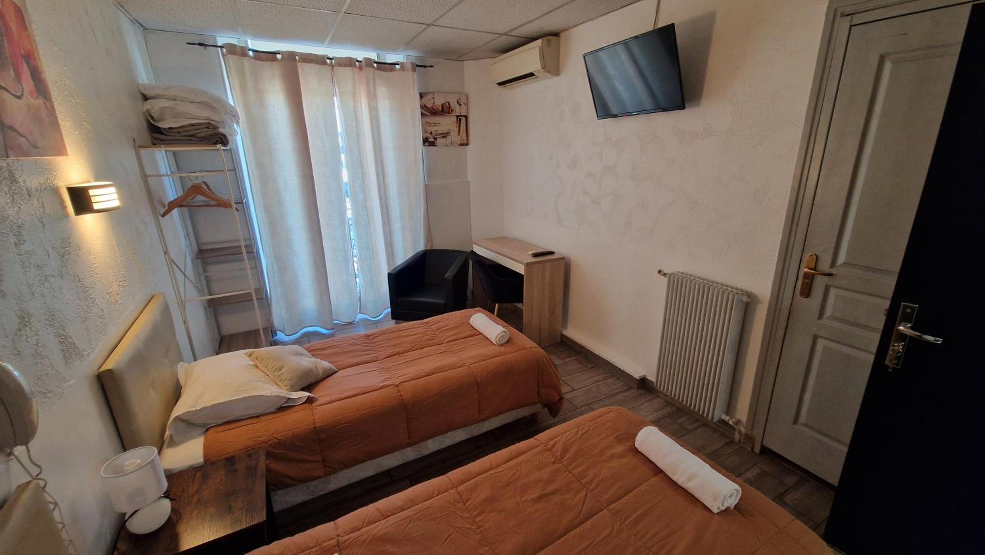 Comfort Twin Room